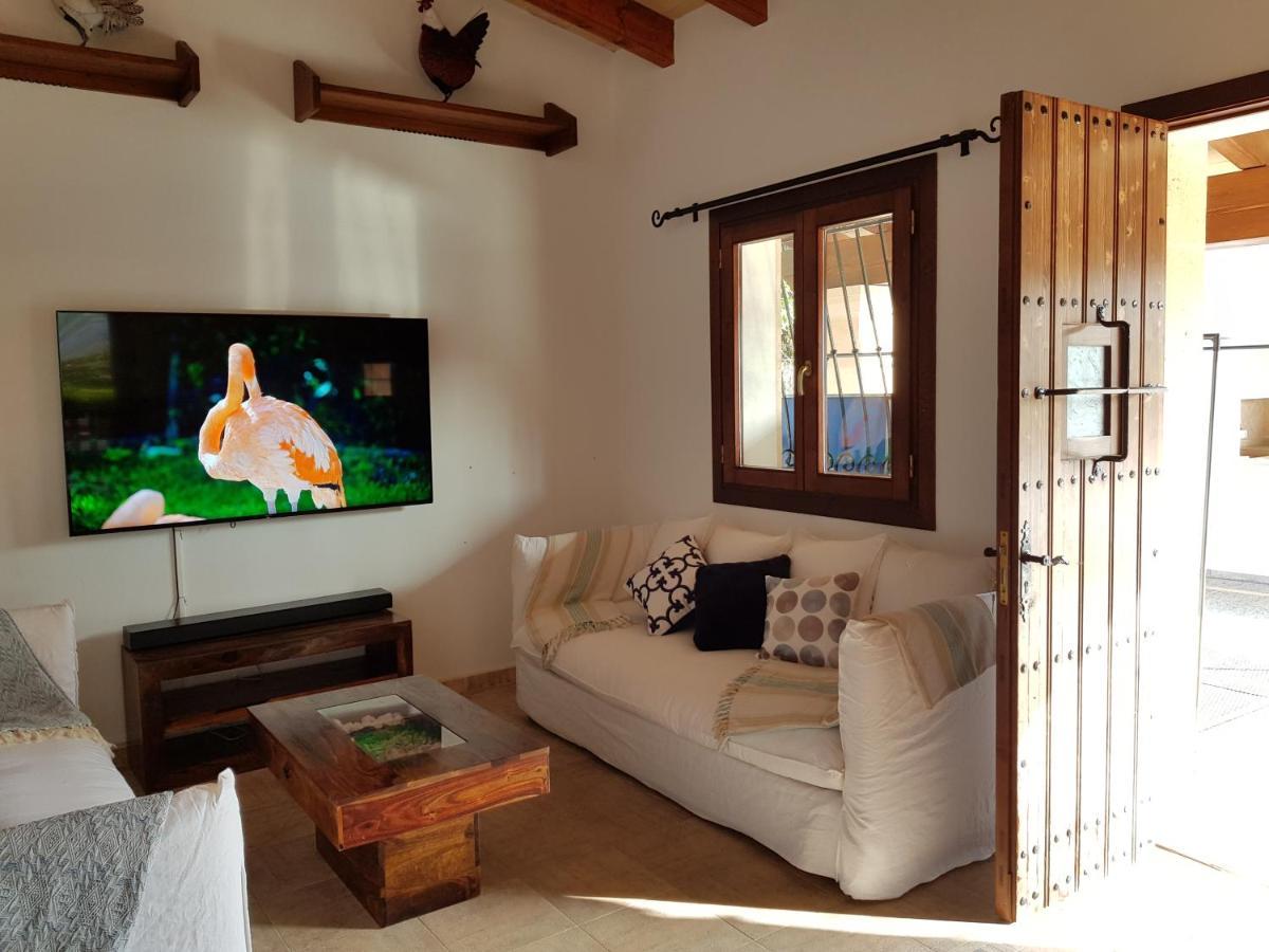 Villa Milagro - 3 Bedroom Finca Style Villa With Pool Near Golf Course/Beaches - Air Cond. Pollenca Ngoại thất bức ảnh